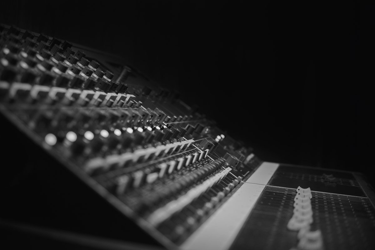 Outboard rack